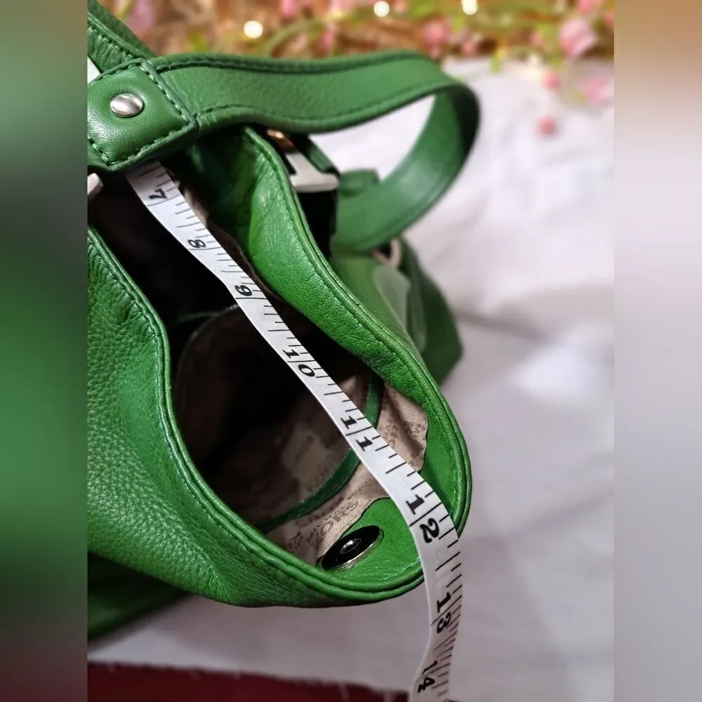 Michael Kors Bag Leather  EXCELLENT CONDITION